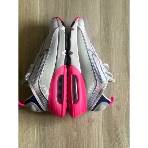 Nike Air Max 2090- CZ3867-101 - Picture 6 of 8